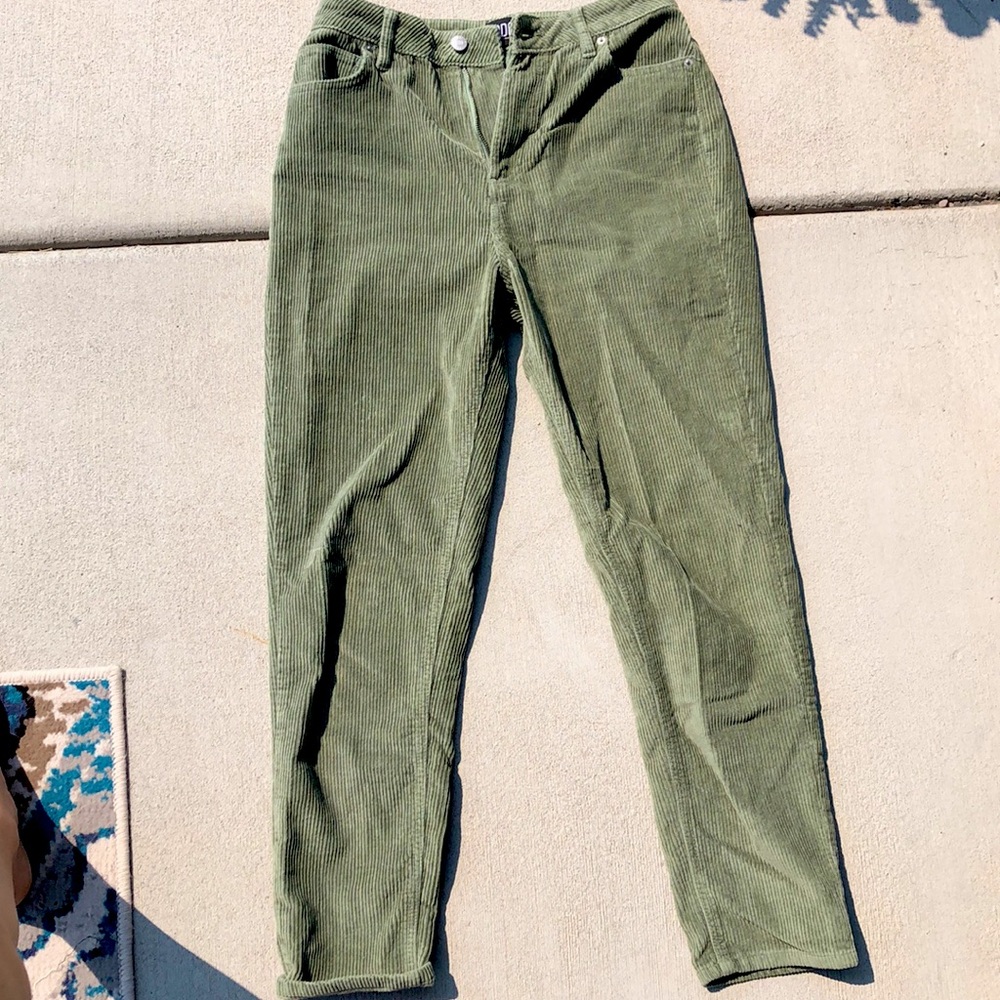 Bdg corduroy pants. Sage green, size 28